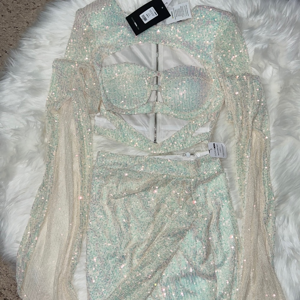 2 piece skirt set glimmer glow brand new